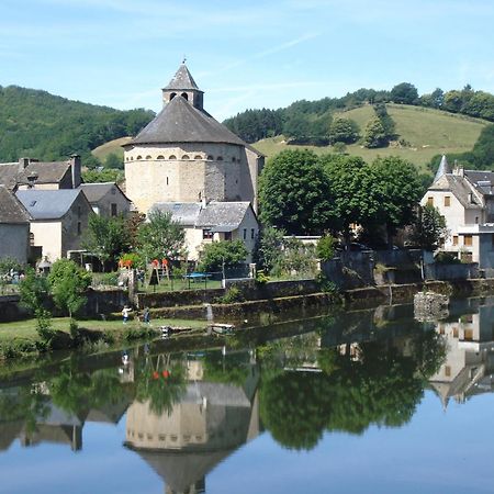 Village de Gite - La Cascade Sainte-Eulalie-d'Olt Esterno foto